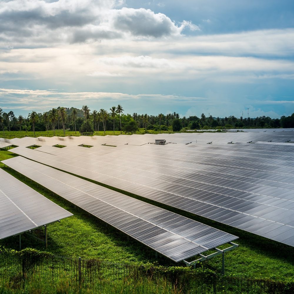 Solar,Panels,With,Blue,Sunny,Sky.,Blue,Solar,Panels,Against